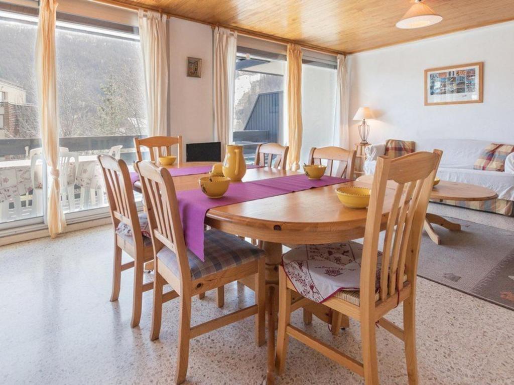 Appartement Saint-Chaffrey , 4 pièces, 7 personnes - FR-1-330E-23 Rue Du St Bernard -  -, 05330 Serre Chevalier