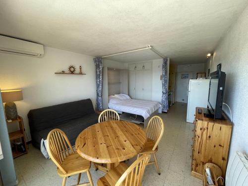 Appartement Saint-Cyprien, 1 pièce, 4 personnes - FR-1-106-51