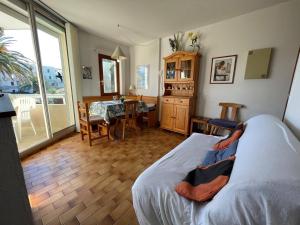 Appartement Saint-Cyprien, 1 pièce, 6 personnes - FR-1-225D-170