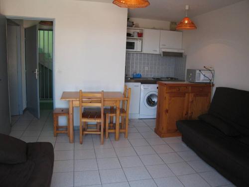 Appartement Saint-Cyprien, 2 pièces, 4 personnes - FR-1-106-63