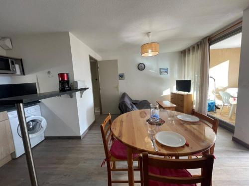 Appartement Saint-Cyprien, 2 pièces, 4 personnes - FR-1-225D-157
