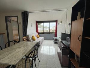 Appartement Saint-Cyprien, 2 pièces, 4 personnes - FR-1-225D-172
