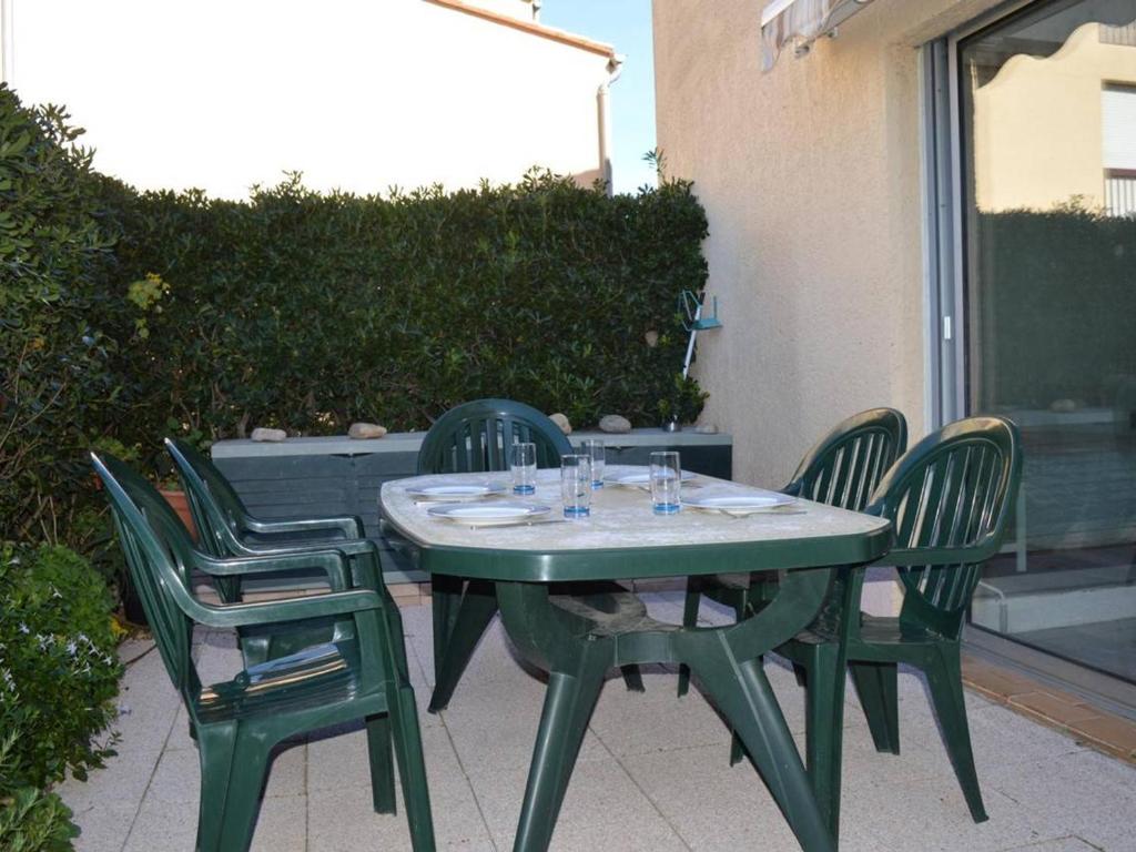 Appartement Appartement Saint-Cyprien, 2 pièces, 4 personnes - FR-1-225D-472 Appartement Batiment E Rez De Chaussee NÂ°95 - Rue Gaston Chereau - 66750 Saint-Cyprien Plage