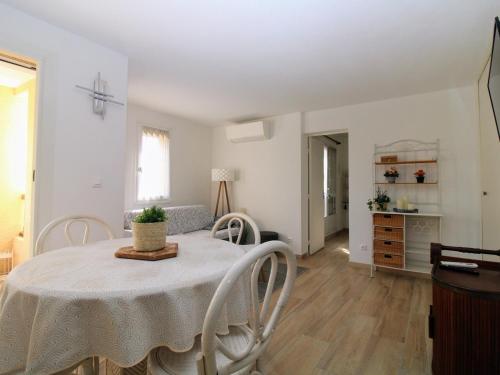 Appartement Saint-Cyprien, 2 pièces, 4 personnes - FR-1-309-305