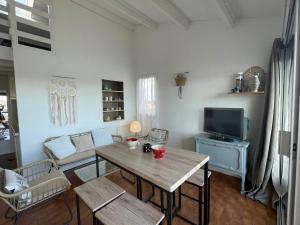 Appartement Saint-Cyprien, 2 pièces, 5 personnes - FR-1-225D-144