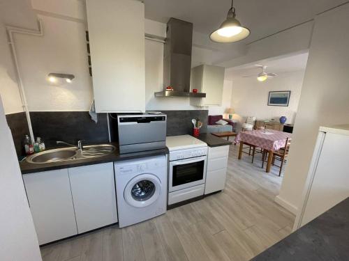 Appartement Saint-Cyprien, 2 pièces, 6 personnes - FR-1-106-69