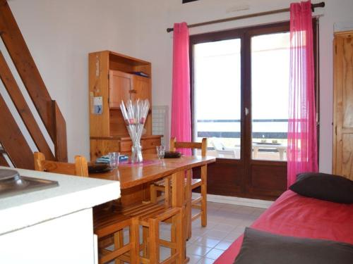 Appartement Saint-Cyprien, 2 pièces, 6 personnes - FR-1-225D-65