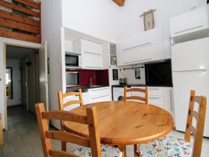 Appartement Appartement Saint-Cyprien, 3 pièces, 4 personnes - FR-1-309-356 RUE JEAN SEBASTIN BACH RESIDENCE CAP MARINE 66750 Saint-Cyprien Languedoc-Roussillon