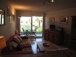 Appartement Appartement Saint-Cyprien, 3 pièces, 6 personnes - FR-1-106-52 Résidence GOELETTES Appt. N°233 BAT B IMPASSE DONIZETTI 66750 Saint-Cyprien Languedoc-Roussillon