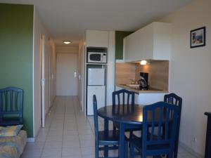 Appartement Saint-Cyprien, 3 pièces, 6 personnes - FR-1-225D-83