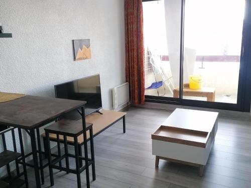 Appartement Saint-François-Longchamp, 1 pièce, 4 personnes - FR-1-635-64