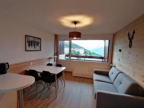 Appartement Saint-François-Longchamp, 1 pièce, 4 personnes - FR-1-635-69
