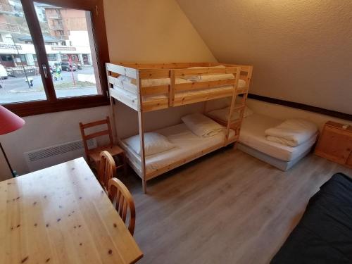 Appartement Saint-François-Longchamp, 1 pièce, 4 personnes - FR-1-635-99