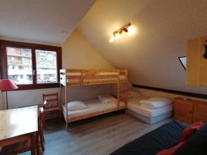 Appartement Saint-François-Longchamp, 1 pièce, 4 personnes - FR-1-635-99