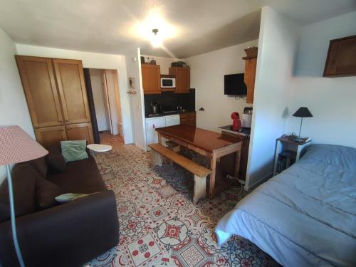 Appartement Saint-François-Longchamp, 2 pièces, 5 personnes - FR-1-635-87