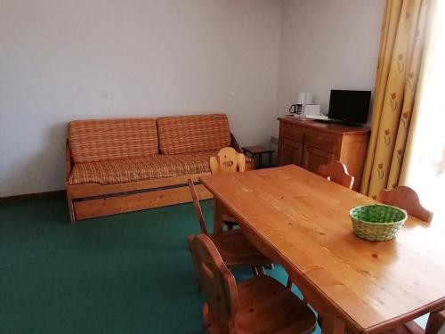 Appartement Saint-François-Longchamp, 2 pièces, 6 personnes - FR-1-635-1