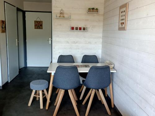 Appartement Saint-François-Longchamp, 2 pièces, 6 personnes - FR-1-635-17