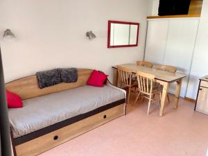 Appartement Saint-François-Longchamp, 3 pièces, 6 personnes - FR-1-635-73
