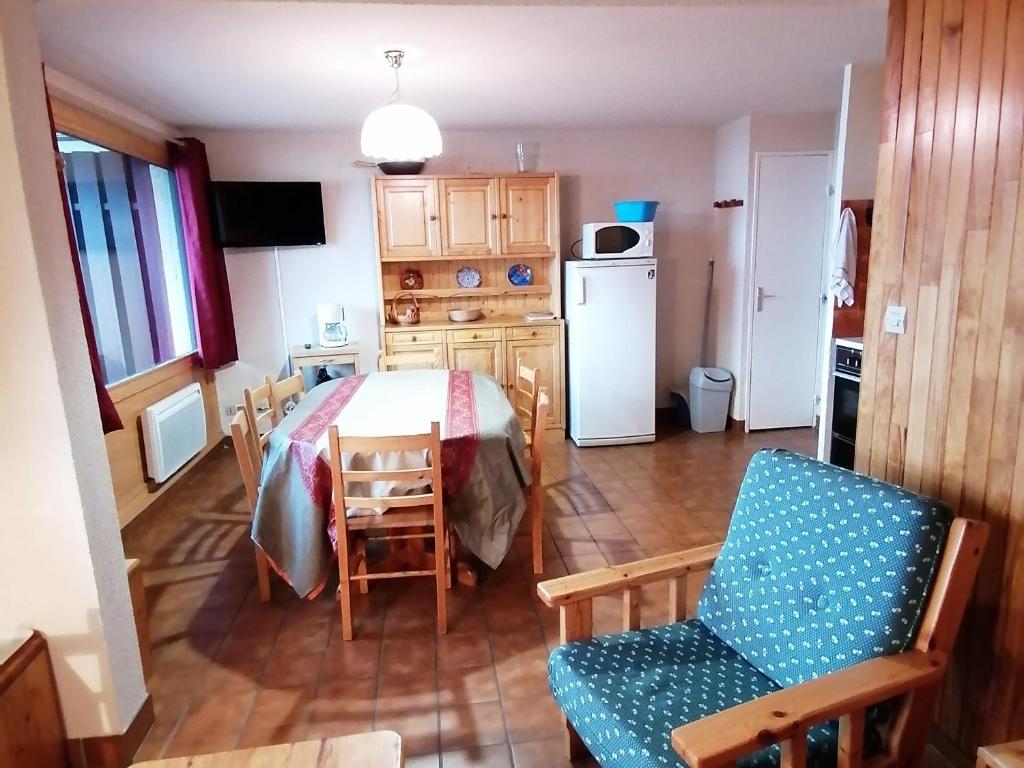 Appartement Saint-François-Longchamp, 3 pièces, 7 personnes - FR-1-635-83 IMMEUBLE LE FRENE PLAN MOLLARET, 73130 Saint-François-Longchamp
