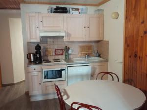 Appartement Saint-François-Longchamp, 4 pièces, 6 personnes - FR-1-635-67