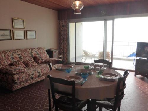Appartement Saint-Gilles-Croix-de-Vie, 1 pièce, 4 personnes - FR-1-224-775