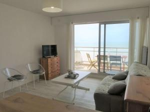 Appartement Appartement Saint-Gilles-Croix-de-Vie, 1 pièce, 4 personnes - FR-1-224-791 Place Rochebonne Appt E2 85800 Saint-Gilles-Croix-de-Vie Pays de la Loire