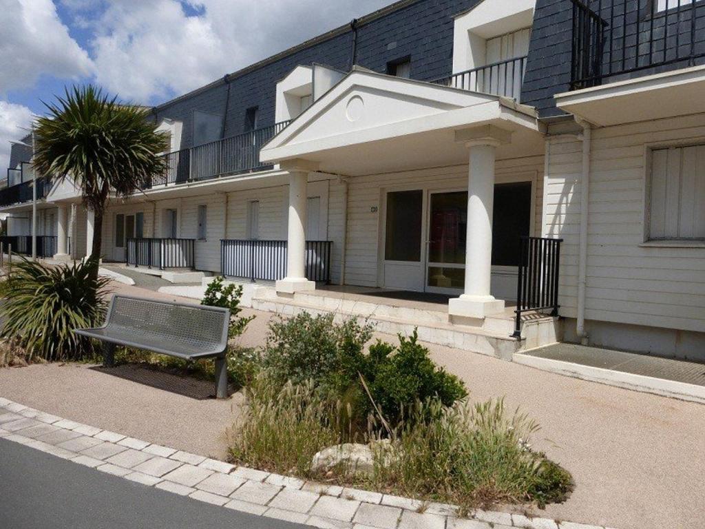 Appartement Appartement Saint-Gilles-Croix-de-Vie, 2 pièces, 3 personnes - FR-1-224-140 Appt 39 - EntrÃ©e 40 Garage NÂ°33 - Av. Notre Dame - Rdc- Code 40285 - 85800 Saint-Gilles-Croix-de-Vie