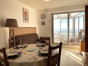 Appartement Appartement Saint-Gilles-Croix-de-Vie, 2 pièces, 4 personnes - FR-1-224-300 Bd Des Oceanides  - Bat B Code 85190 Appt 57 5E Garage 154 - 85800 Saint-Gilles-Croix-de-Vie Pays de la Loire