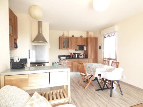 Appartement Saint-Gilles-Croix-de-Vie, 2 pièces, 4 personnes - FR-1-428-128
