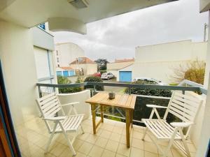 Appartement Appartement Saint-Gilles-Croix-de-Vie, 2 pièces, 4 personnes - FR-1-428-135 16 Avenue du Jaunay Résidence le Jaunay Apt N°2 - rez de chaussée 85800 Saint-Gilles-Croix-de-Vie Pays de la Loire