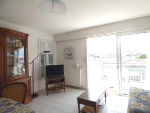 Appartement Appartement Saint-Gilles-Croix-de-Vie, 4 pièces, 6 personnes - FR-1-428-130 5 Avenue de la Vie Rés. La Capitainerie Appt 8/ 2ème étage 85800 Saint-Gilles-Croix-de-Vie Pays de la Loire