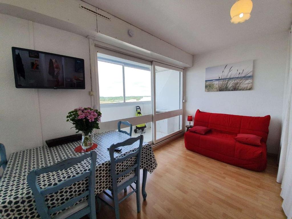 Appartement Appartement Saint-Hilaire-de-Riez, 1 pièce, 4 personnes - FR-1-224C-418 Appartement Bat B NÂ° 145 - 4Eme Etage  - Rue Des Galees - Les Marines - 85270 Saint-Hilaire-de-Riez