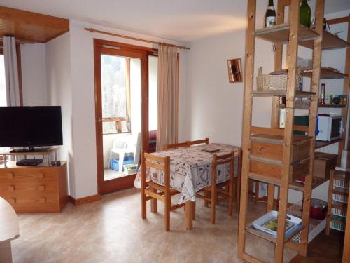 Appartement Saint-Jean-d'Aulps, 1 pièce, 4 personnes - FR-1-573-37