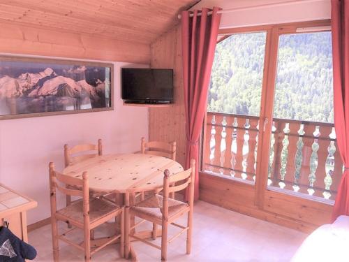 Appartement Saint-Jean-d'Aulps, 3 pièces, 6 personnes - FR-1-573-74