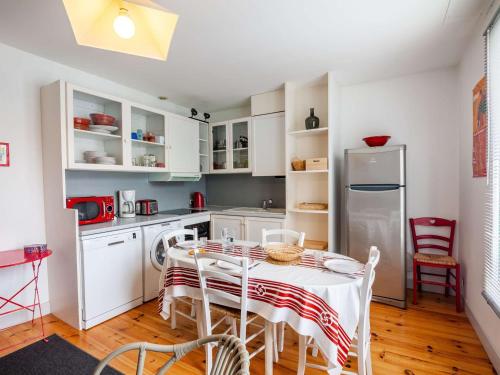 Appartement Saint-Jean-de-Luz, 3 pièces, 6 personnes - FR-1-4-651
