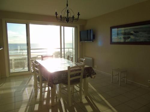 Appartement Saint-Jean-de-Monts, 3 pièces, 6 personnes - FR-1-83-86