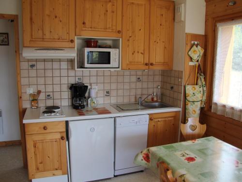 Appartement Saint-Jean-de-Sixt, 2 pièces, 6 personnes - FR-1-459-162