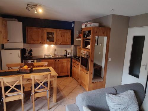Appartement Saint-Jean-de-Sixt, 3 pièces, 5 personnes - FR-1-459-188
