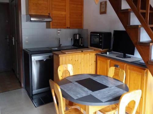 Appartement Saint-Jean-de-Sixt, 3 pièces, 6 personnes - FR-1-459-187
