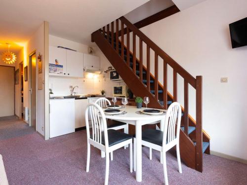 Appartement Saint-Lary-Soulan, 1 pièce, 6 personnes - FR-1-296-441