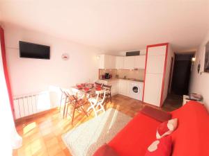 Appartement Saint-Lary-Soulan, 1 pièce, 6 personnes - FR-1-457-316