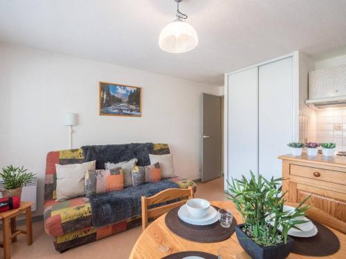 Appartement Saint-Lary-Soulan, 2 pièces, 6 personnes - FR-1-296-162