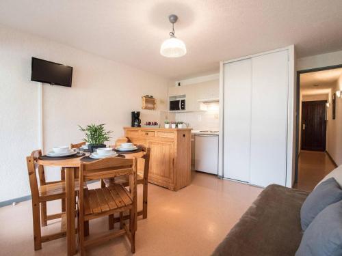 Appartement Saint-Lary-Soulan, 2 pièces, 6 personnes - FR-1-296-172