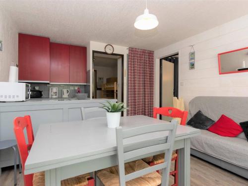 Appartement Saint-Lary-Soulan, 2 pièces, 6 personnes - FR-1-296-234