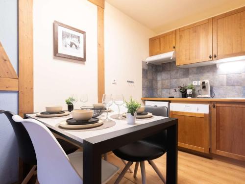 Appartement Saint-Lary-Soulan, 2 pièces, 6 personnes - FR-1-296-429