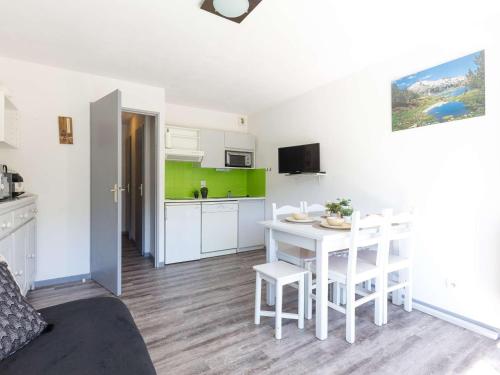Appartement Saint-Lary-Soulan, 2 pièces, 6 personnes - FR-1-296-440