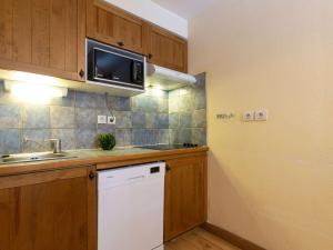 Appartement Saint-Lary-Soulan, 2 pièces, 6 personnes - FR-1-296-443