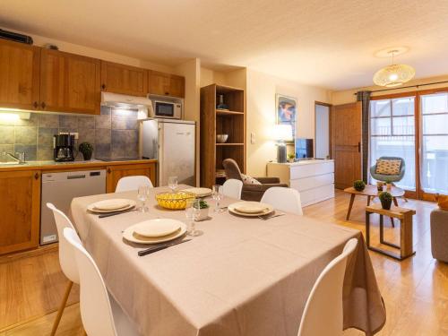 Appartement Saint-Lary-Soulan, 3 pièces, 8 personnes - FR-1-296-442