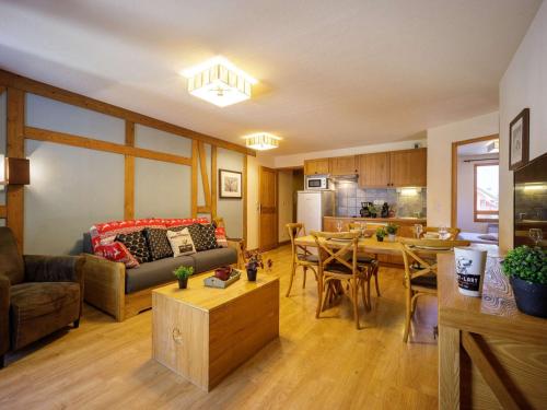 Appartement Saint-Lary-Soulan, 4 pièces, 8 personnes - FR-1-296-424