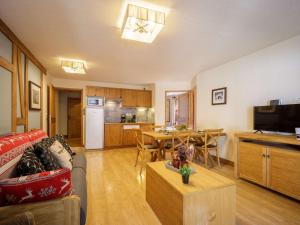 Appartement Saint-Lary-Soulan, 4 pièces, 8 personnes - FR-1-296-424